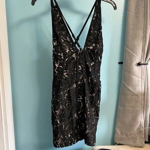 Tobi Elegant Black Lace Dress